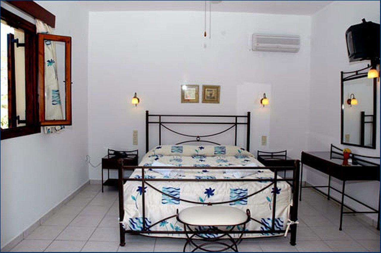 Porto Merika Skala Room photo